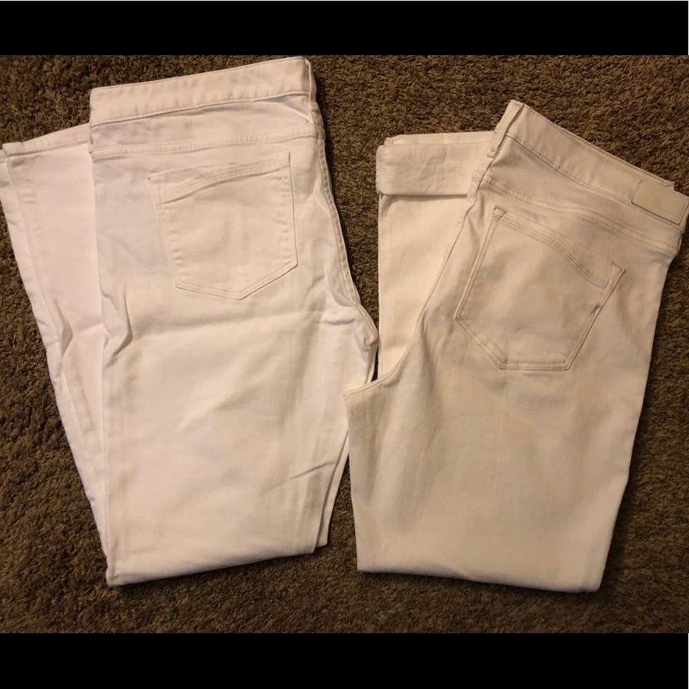 LIKE NEW (2) Pairs Express Women’s Jeans White